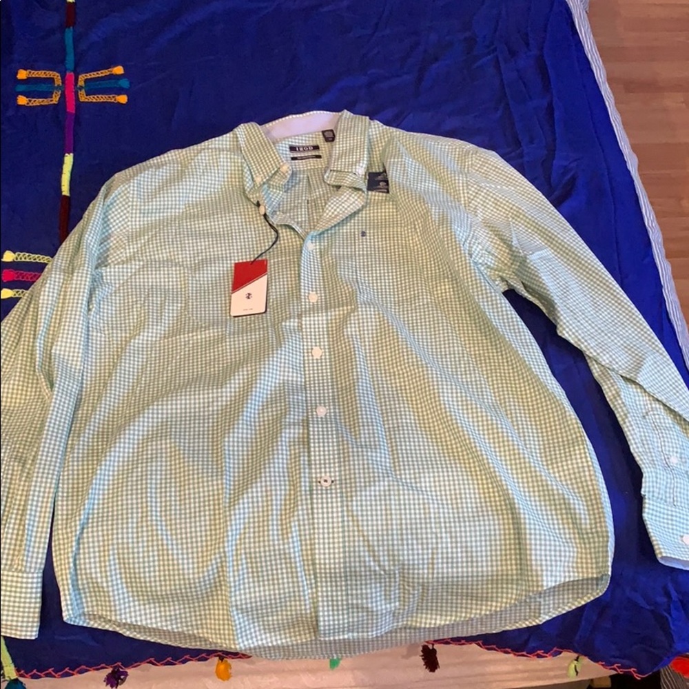 Izod Non Iron Stretch Button Down Men’s Large NWT